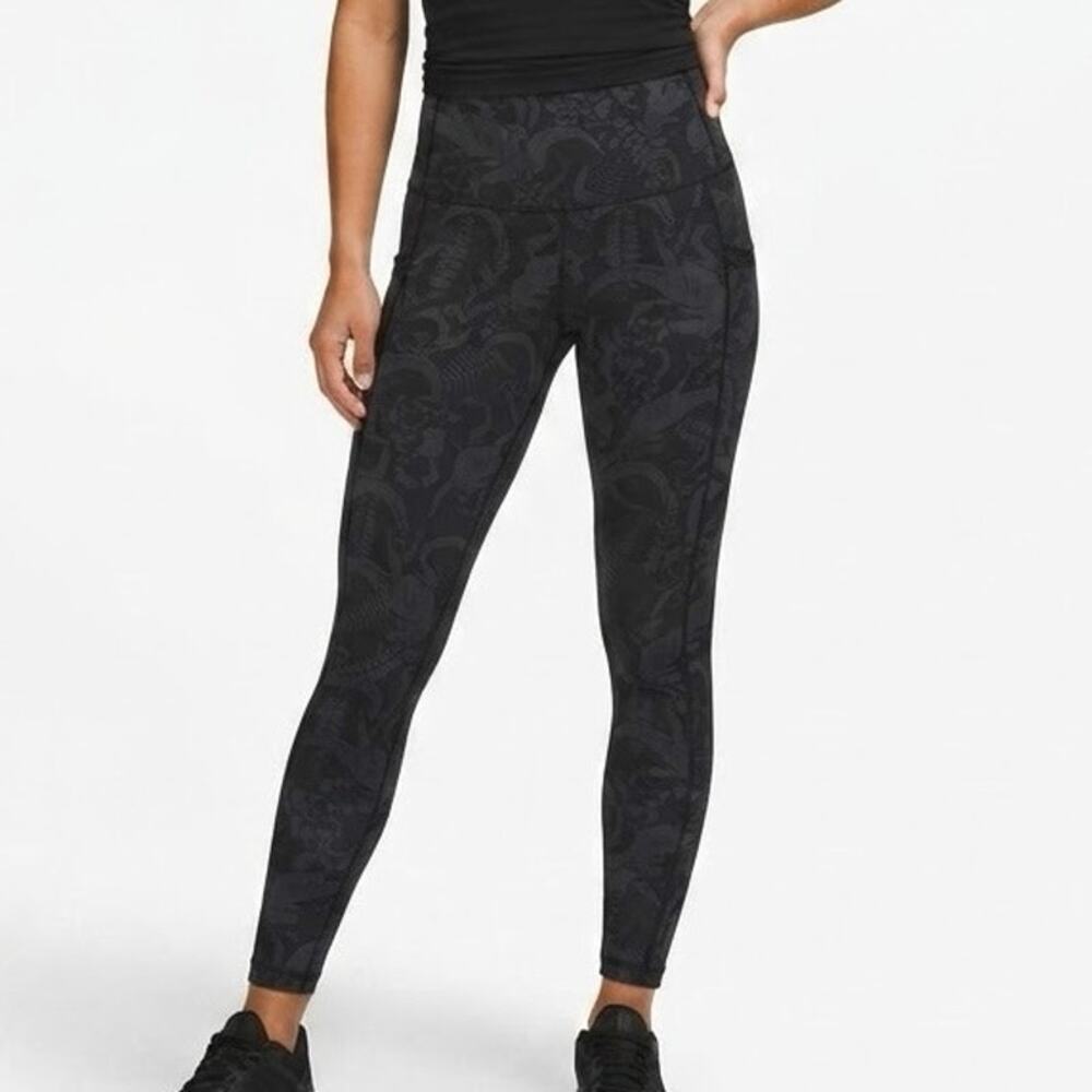 CVG Constantly Varied Gear Dinoverse T-Rex Dinosaur Black Gray Leggings Size L